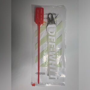 Off-white Lanyard Keychain with industrial clasp (White)